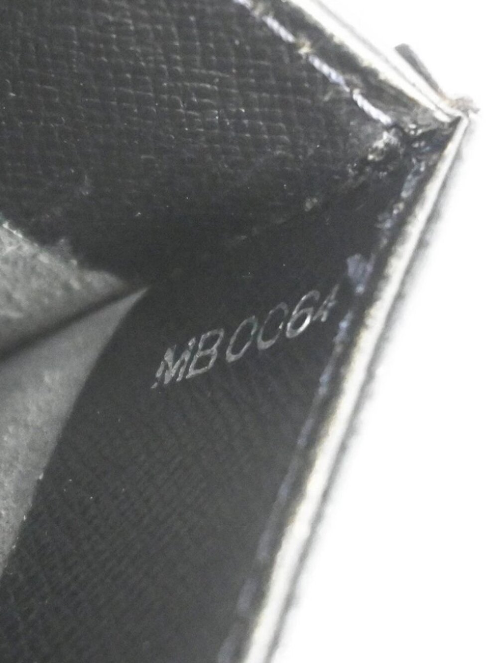 Louis Vuitton Taiga Angara Ardoise Black - Picture 13 of 14